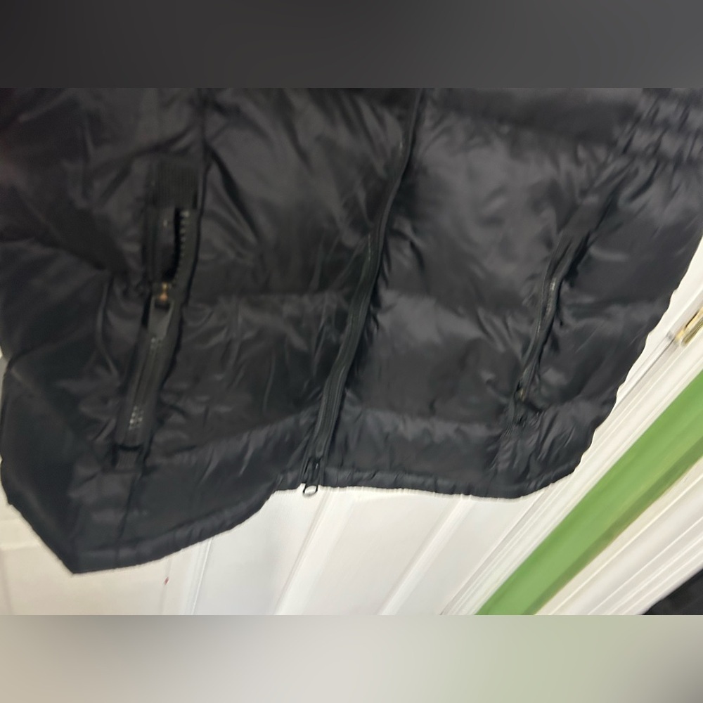 Athleta Banner Peak Down Vest in Black, Size XS. EUC Puffer, dual zipper. - Picture 4 of 15